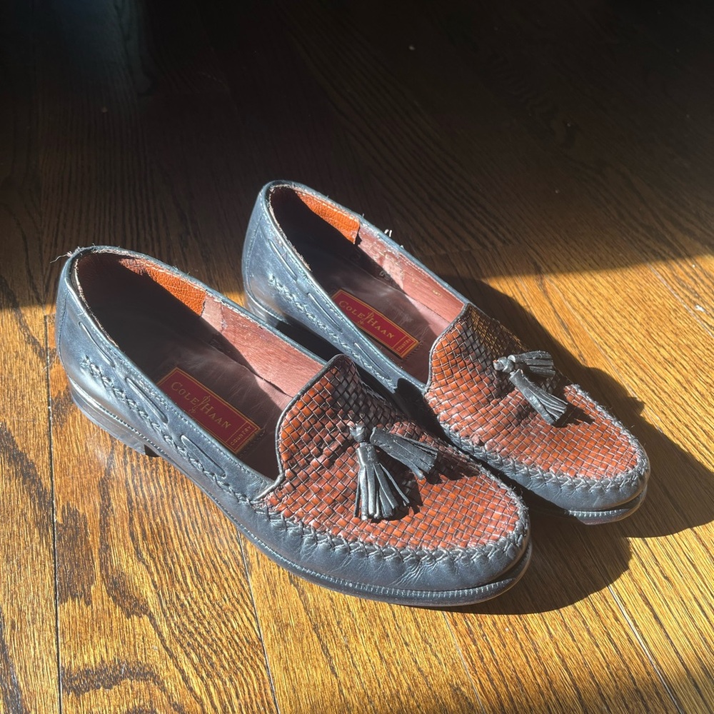 Vintage Cole Haan Brown and Black Tassel Loafers